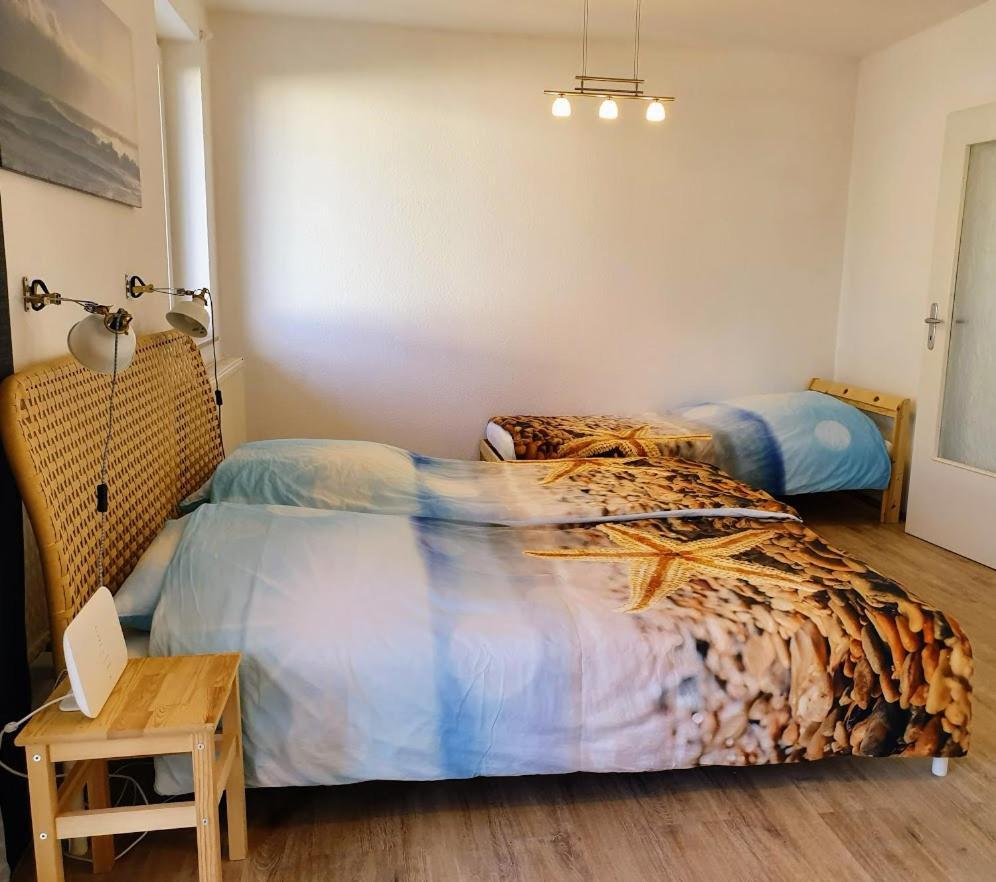 Ferienwohnung Achtern Diek, Inklusive Strandkorb Und Stellplatz 罗斯托克 外观 照片