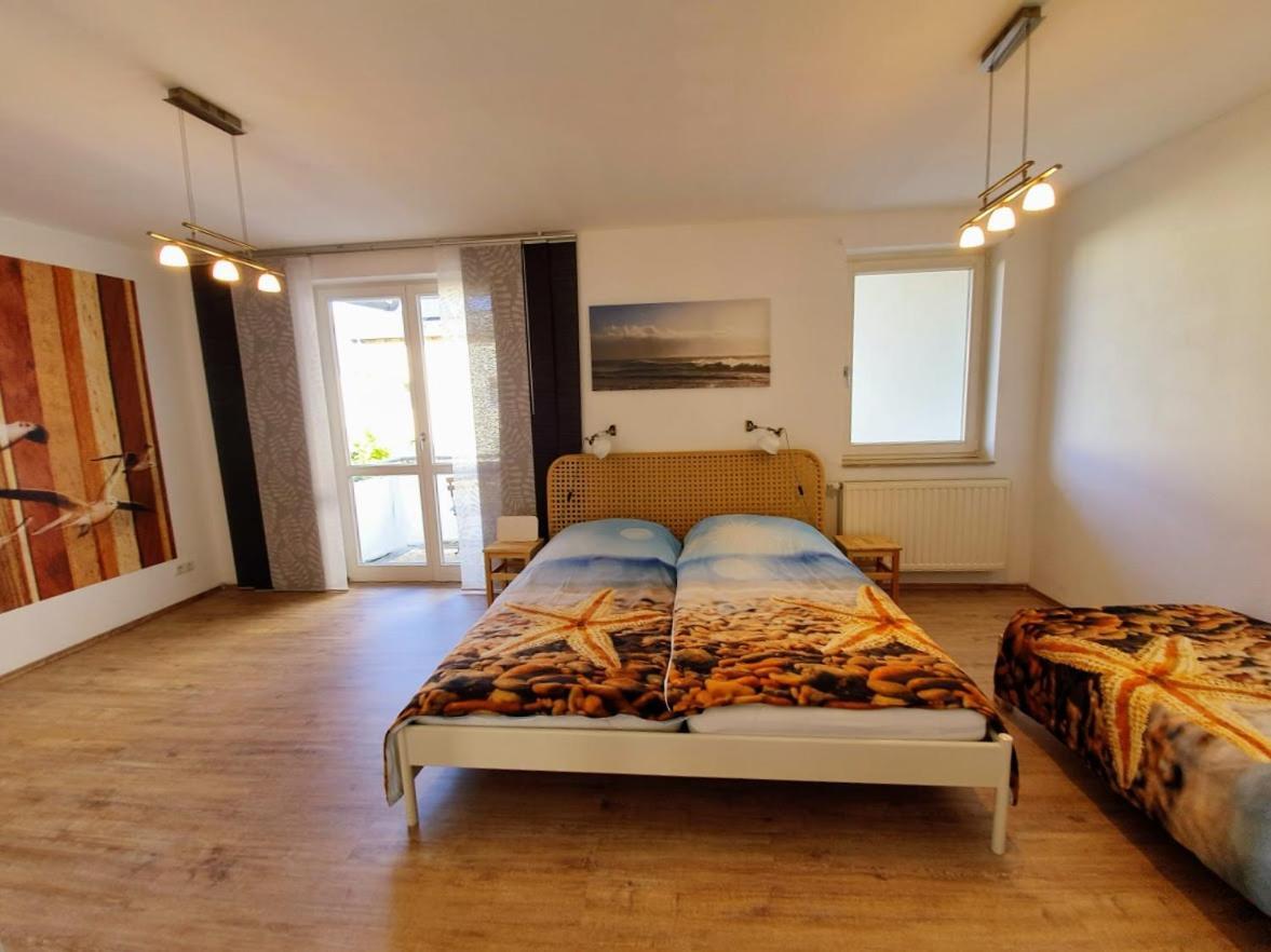 Ferienwohnung Achtern Diek, Inklusive Strandkorb Und Stellplatz 罗斯托克 外观 照片